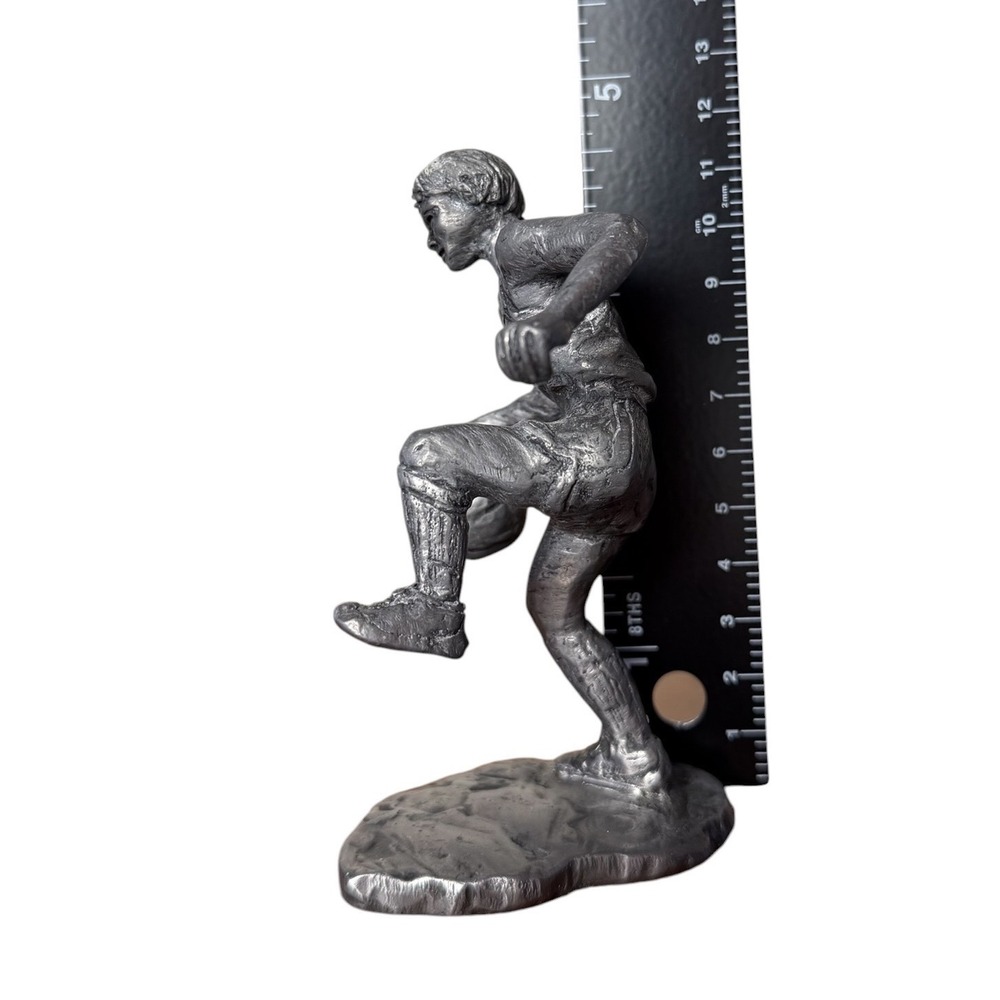 Vintage Pewter Basketball Player Figurine on Wood Base Sports Sculpture Decor - Picture 6 of 9